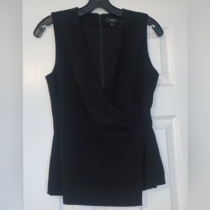 Theory Kimono Pleated top!